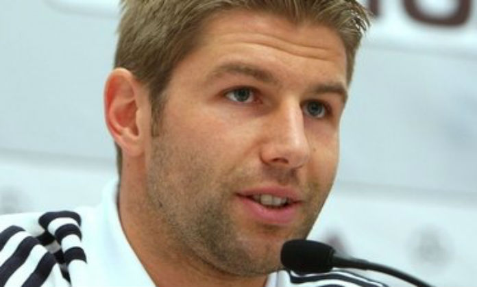 Hitzlsperger advierte a los homófobos que tienen “un adversario más”