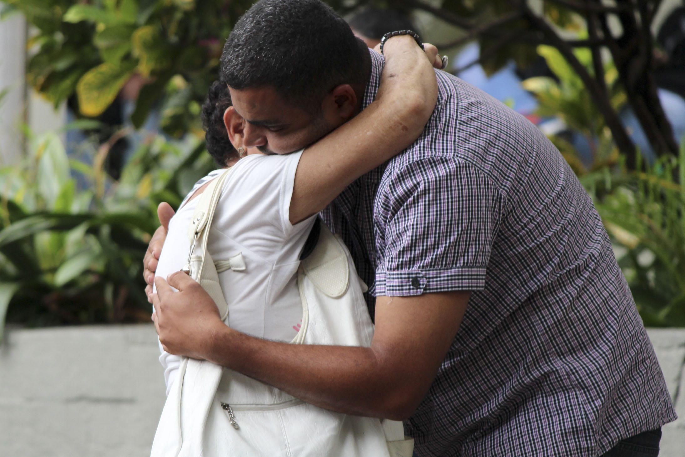 Asesinan a joven obrero por resistirse al robo