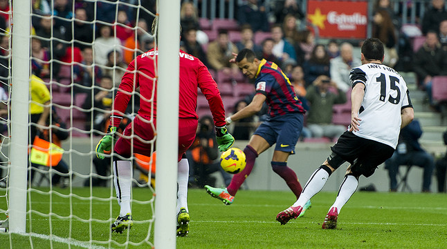 Barcelona cae en el Camp Nou frente al Valencia