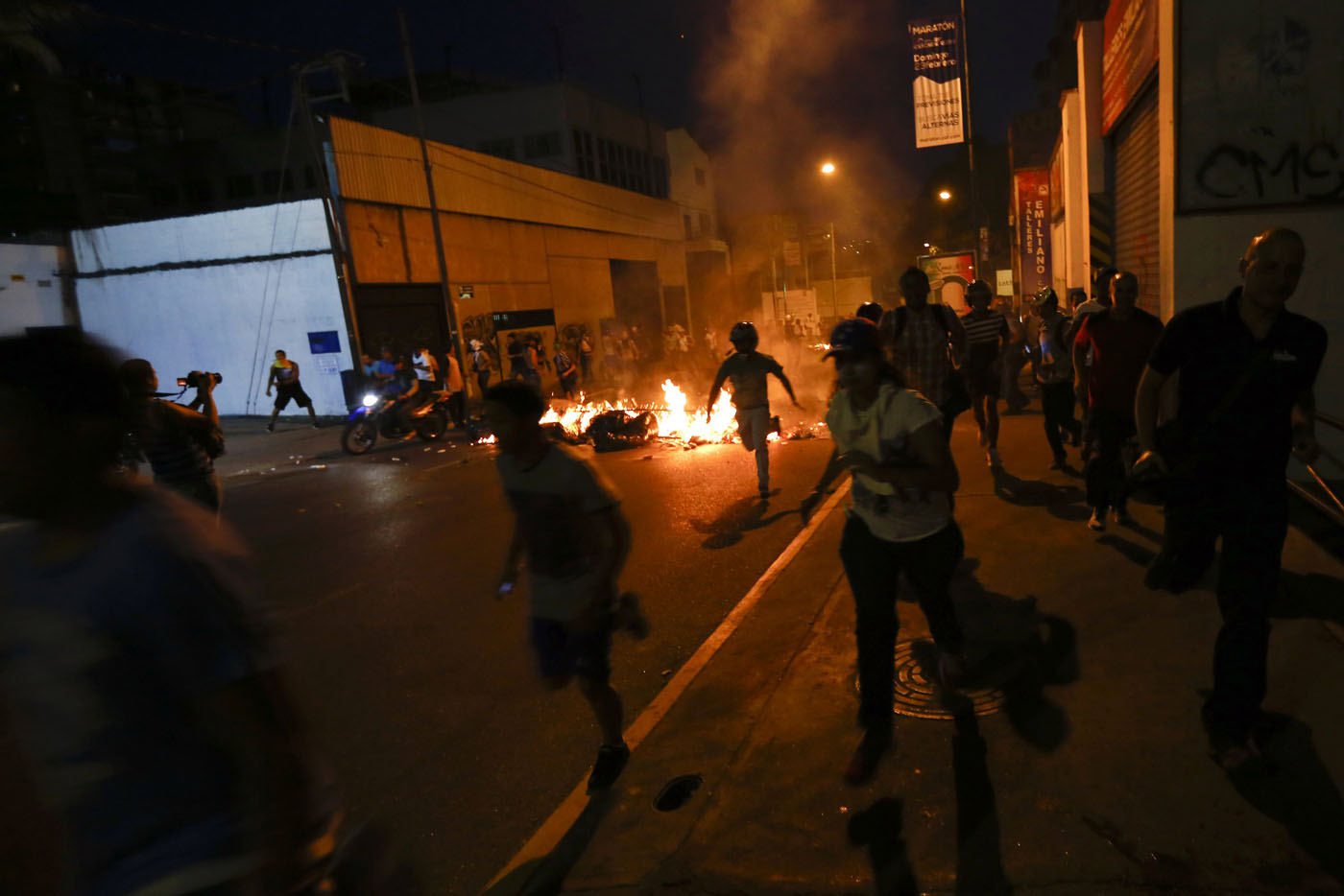 Juan Requesens denuncia que infiltrados generan violencia en Chacao