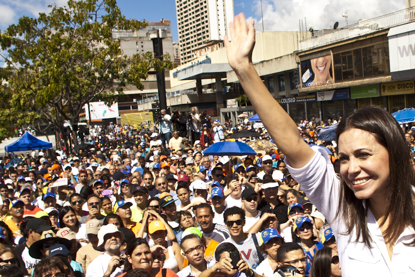 Machado: Somos rebeldes porque nos rebelamos a la sumisión humillante de este régimen