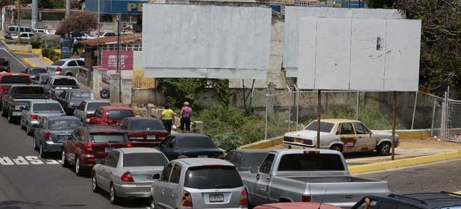 Viacrucis por gasolina en el Zulia