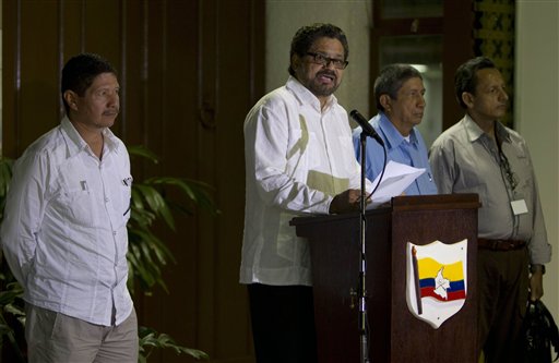 Las Farc exige desclasificar archivos del paramilitarismo en Colombia