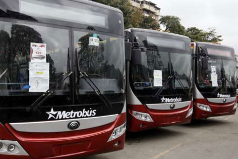 Restablecen servicio en cuatro rutas de Metrobús