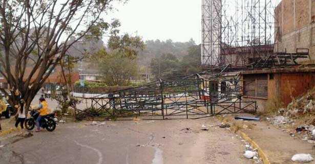 Murió hombre electrocutado mientras levantaba barricada en San Cristóbal