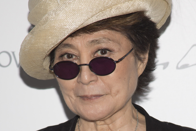 Yoko Ono dona una obra para recaudar fondos contra la guerra