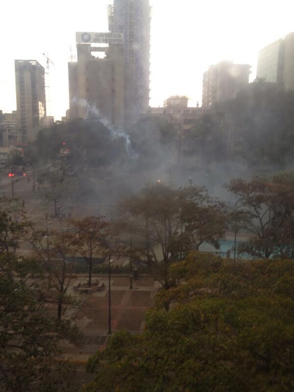 Cientos de personas vuelven a tomar la Plaza Francia de Altamira (FOTOS)