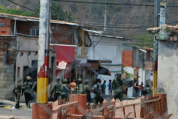 Al menos 17 heridos y 23 detenidos en enfrentamiento GN y manifestantes en Rubio