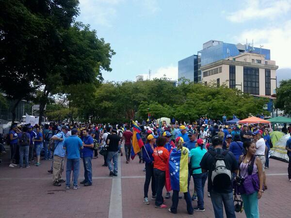 Piquete de la PNB impidió movilización desde Las Mercedes (Fotos)