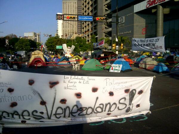 Campamento frente a la ONU lleva casi cuatro semanas