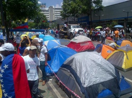 Jóvenes piden la liberación de ocho compañeros detenidos en el Sebin