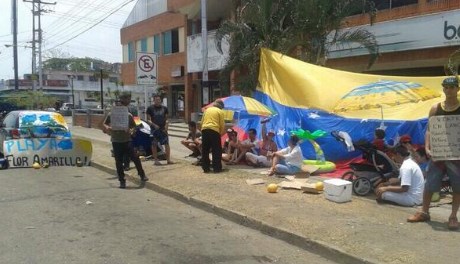 Así protestaron en las calles de Valencia este 17A (Foto)