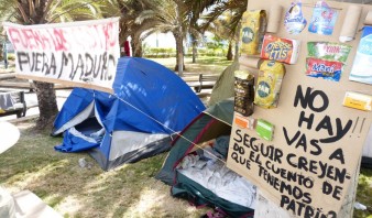 Estudiantes de Lechería mantendrán protesta pese a agresiones