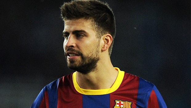 Piqué firma su renovación con el Barcelona hasta 2019