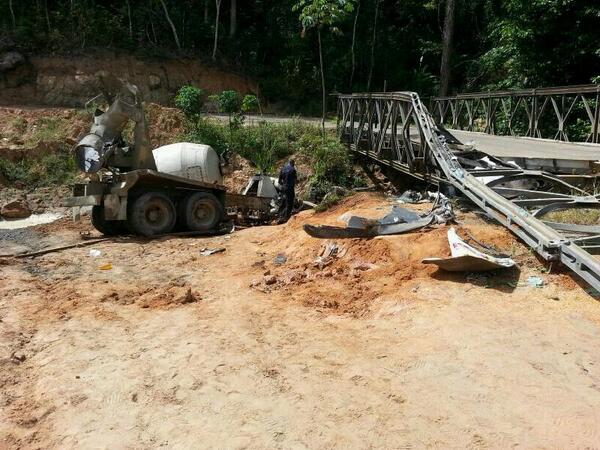 Un herido grave tras choque de camión con puente en Delta Amacuro (Fotos)