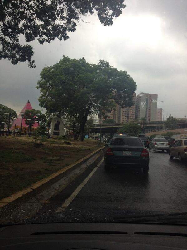 Cielos nublados y precipitaciones dispersas para este sábado