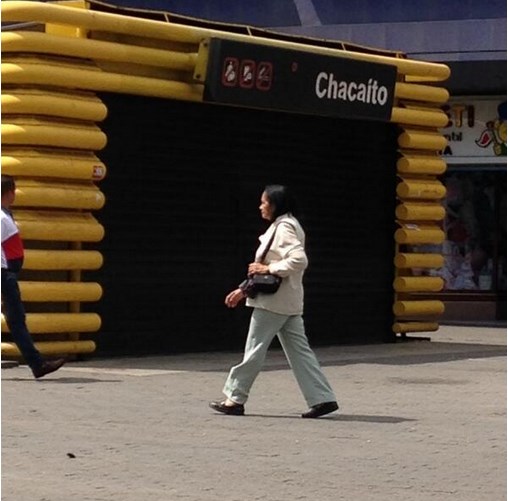 Cerrada estación Chacaíto del Metro de Caracas (Fotos)