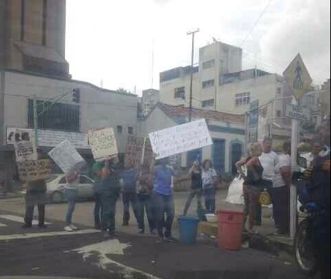 Protestan en Valencia por falta de agua #27M (Fotos)