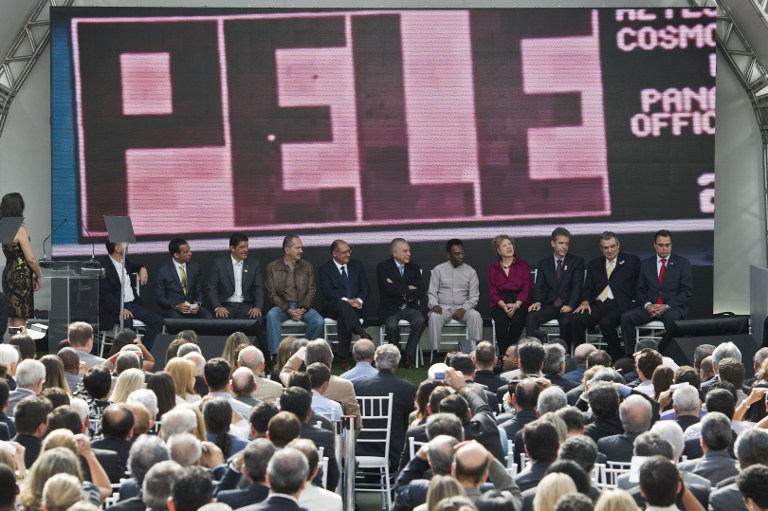 En medio de la fiebre mundialista, Pelé recibe su museo en Santos (Fotos)