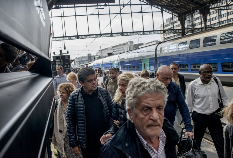 Trabajadores ferroviarios cumplen quinto día de huelga contra proyecto de reforma