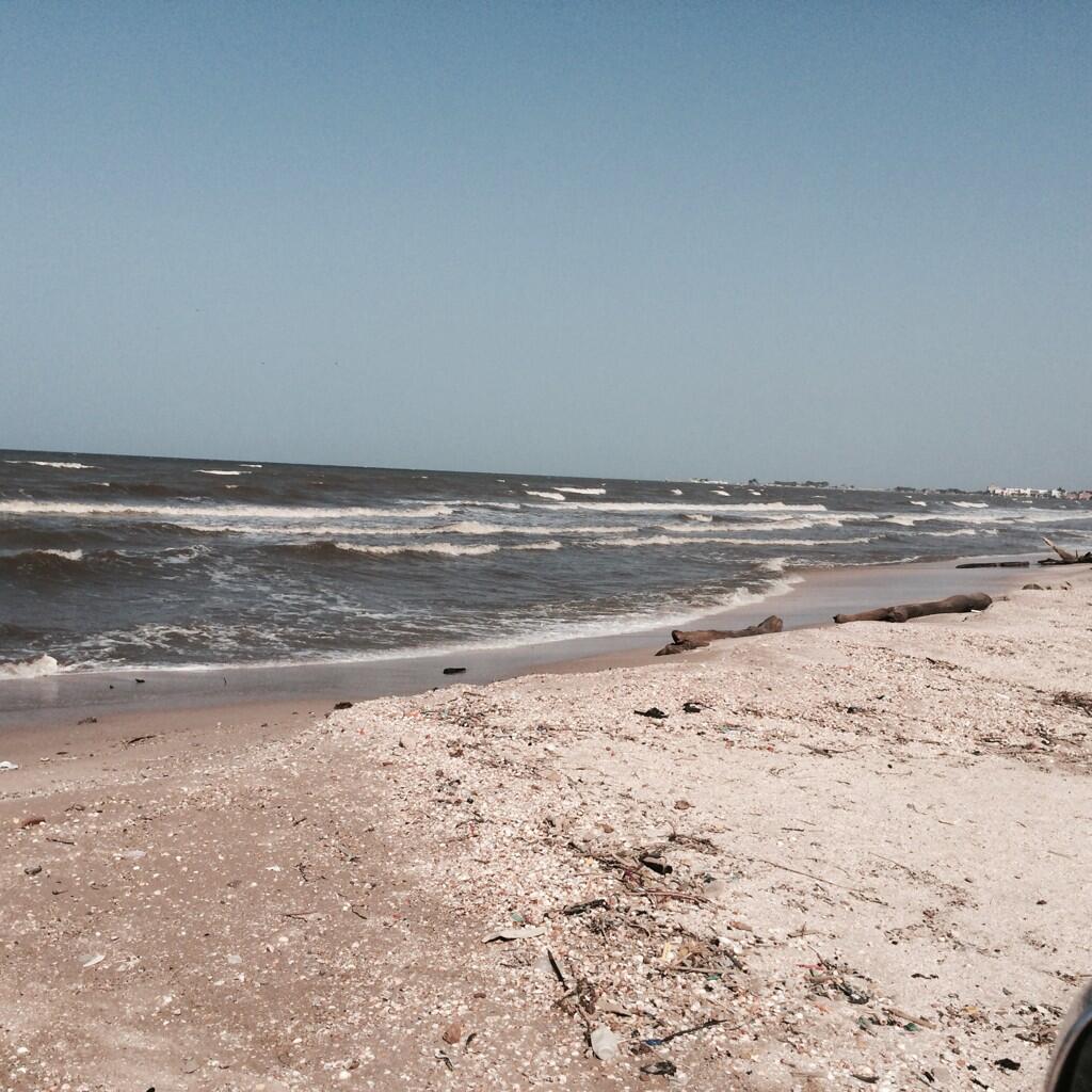 Autoridades confirman playas afectadas en Higuerote por alejamiento (Fotos)