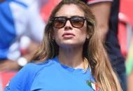 Si no tenía un micro hilacho, andaba rueda libre: La italiana en el estadio (OMG)