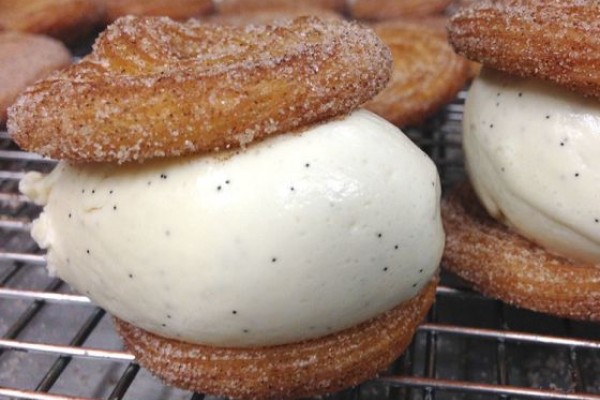 El churro-helado es la nueva sensación gastronómica en cuanto a postres se trata