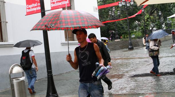 Lluvias débiles y moderadas se pronostican para este miércoles