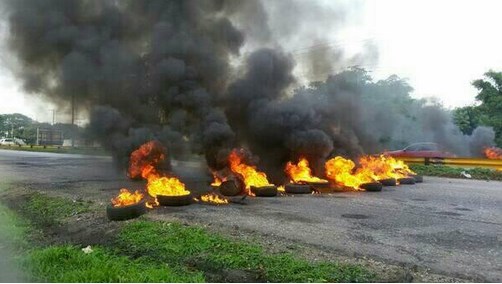 Valencia amaneció con protestas y represión este #3J (Fotos)