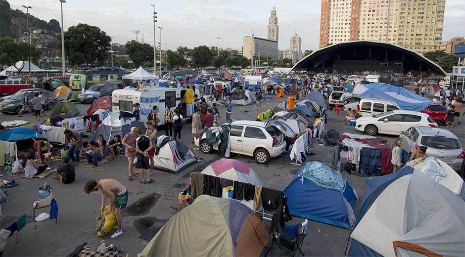 Hinchas argentinos se adueñan del sambódromo de Rio