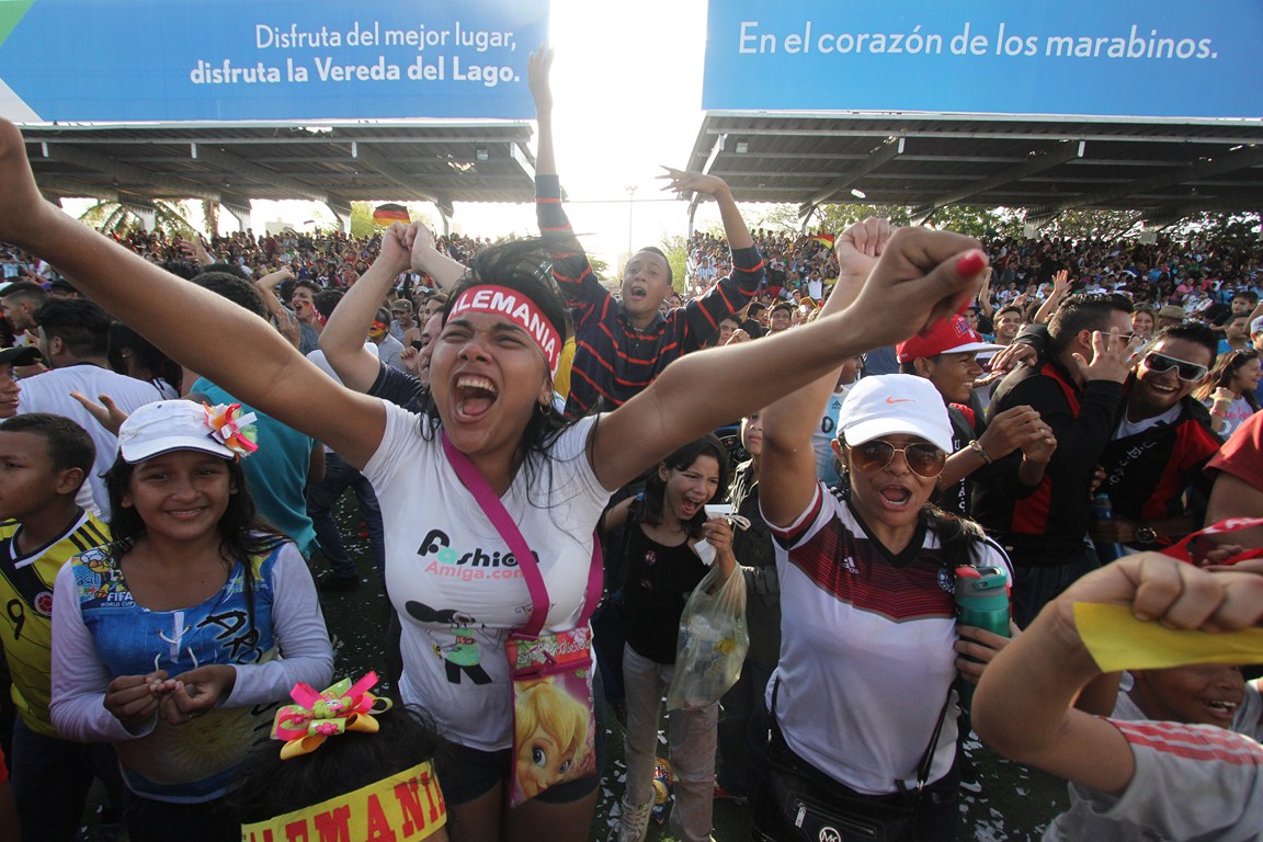 Así disfrutaron los maracuchos del partido entre Alemania y Argentina (Fotos)