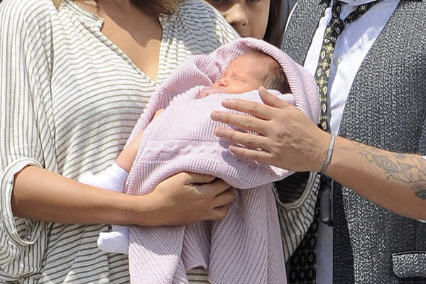 Conoce a Alma, la hija de Alejandro Sanz  (Fotos)