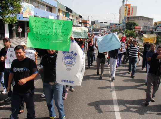 Panaderos protestan porque Gobierno no cumplió en vender harina regulada