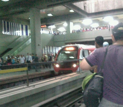 Reportan arrollamiento en la estación Colegio de Ingenieros