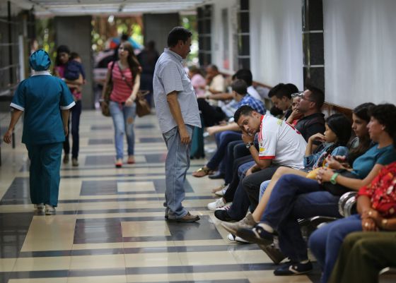 Clínicas subieron precios de servicios no regulados