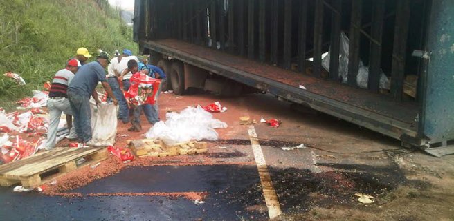 Saquearon carga de perrarina en la ARC