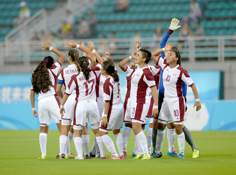 Venezuela goleó 7-0 a Papúa Nueva Guinea en su debut en Nanjing