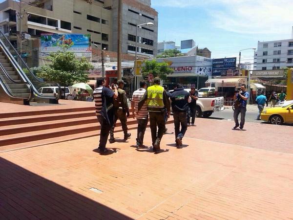 Expulsan a otro activista venezolano de Colombia (Fotos)