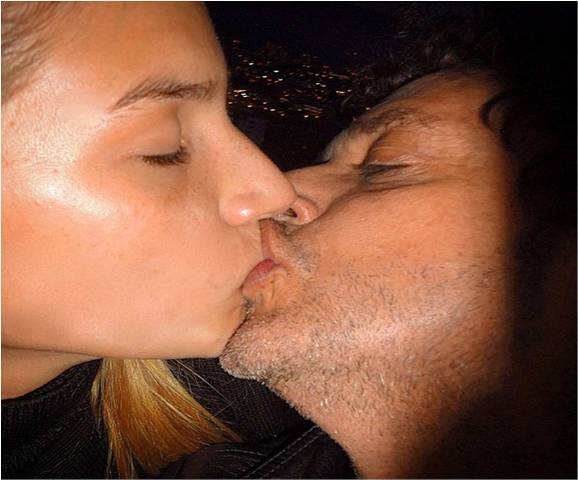 Ex novia de Cerati se defiende: Respeten mi último adiós