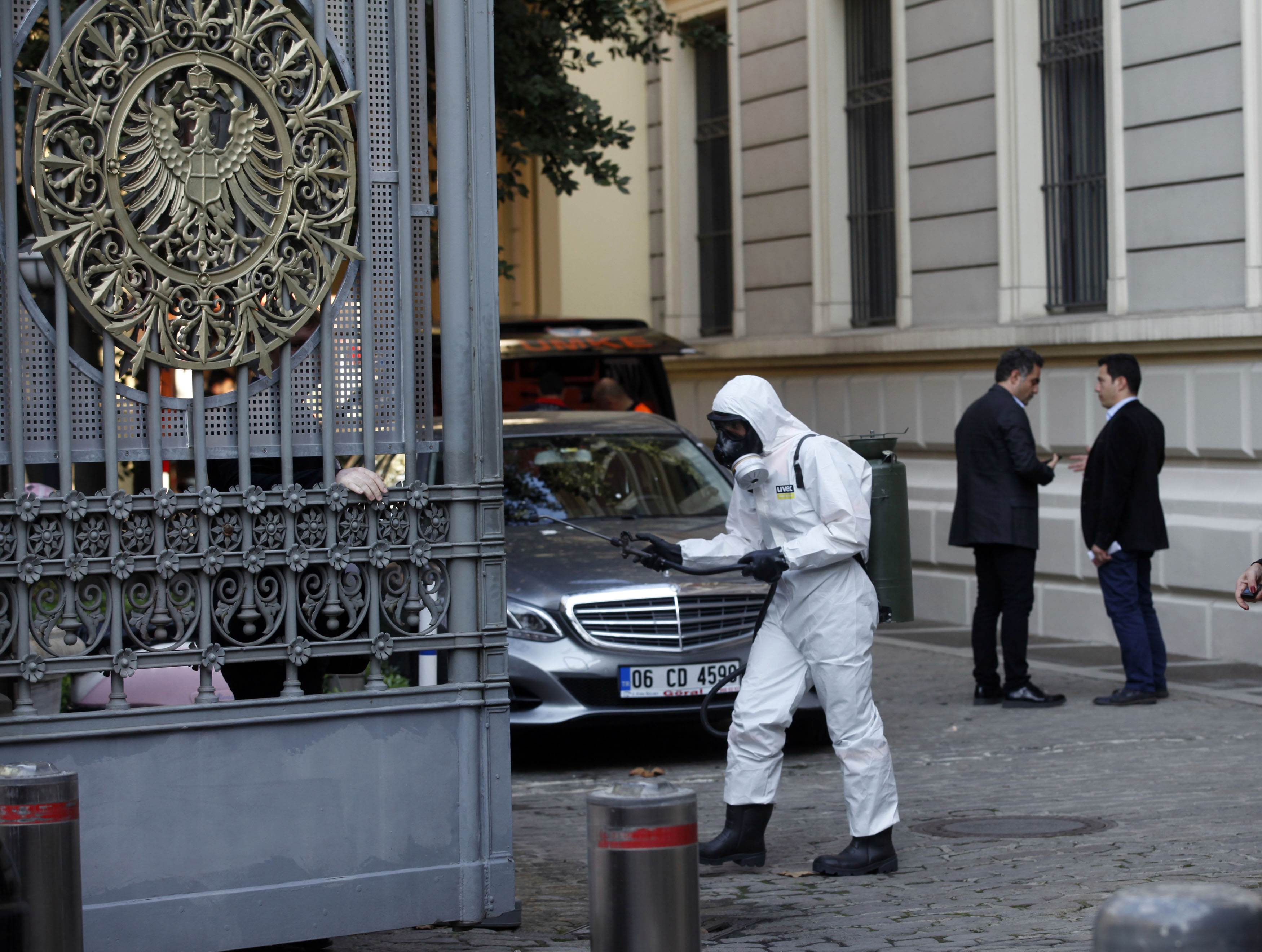 Alerta en Turquía por cartas con polvo sospechoso en tres Consulados