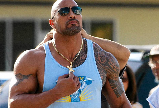 Universal planea filme derivado de “Fast & Furious” con “The Rock” y Statham