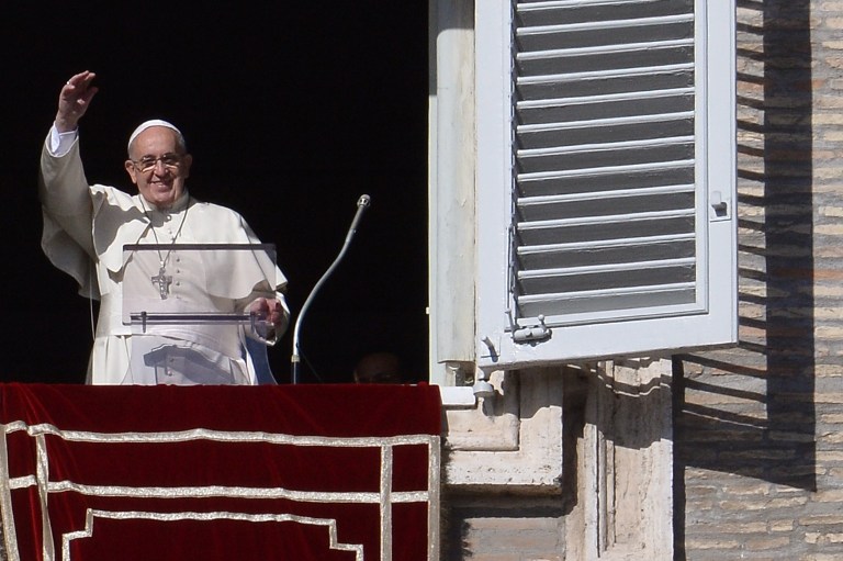 Los niños tienen derecho a un padre y una madre, según el Papa