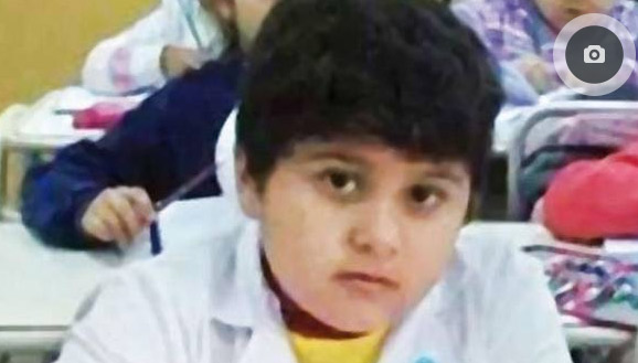 Niño sufre muerte cerebral en Argentina tras aspirar purpurina