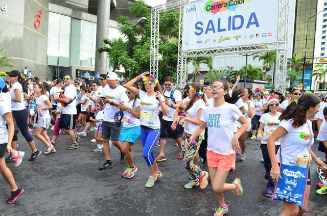 Así transcurrió la Carrera de color en Chacao (Fotos)