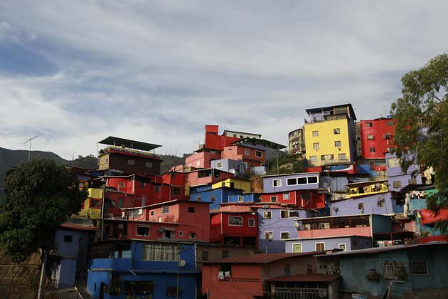 Autorizan la creación de una empresa Estatal denominada Corporación Barrio Nuevo, Barrio Tricolor, S.A