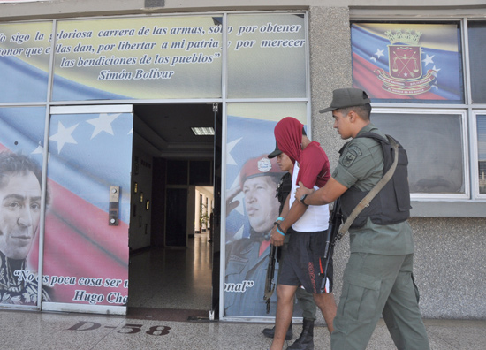 Agarran al “Enano” y “El Tatú”  en Vargas