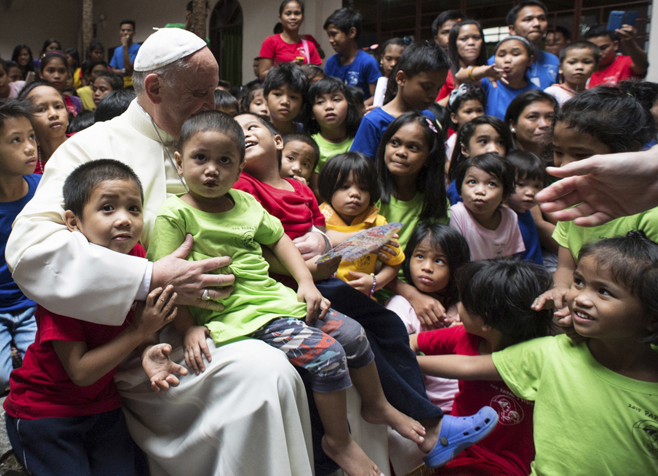 El Papa advierte de las amenazas que quieren destrozar la familia