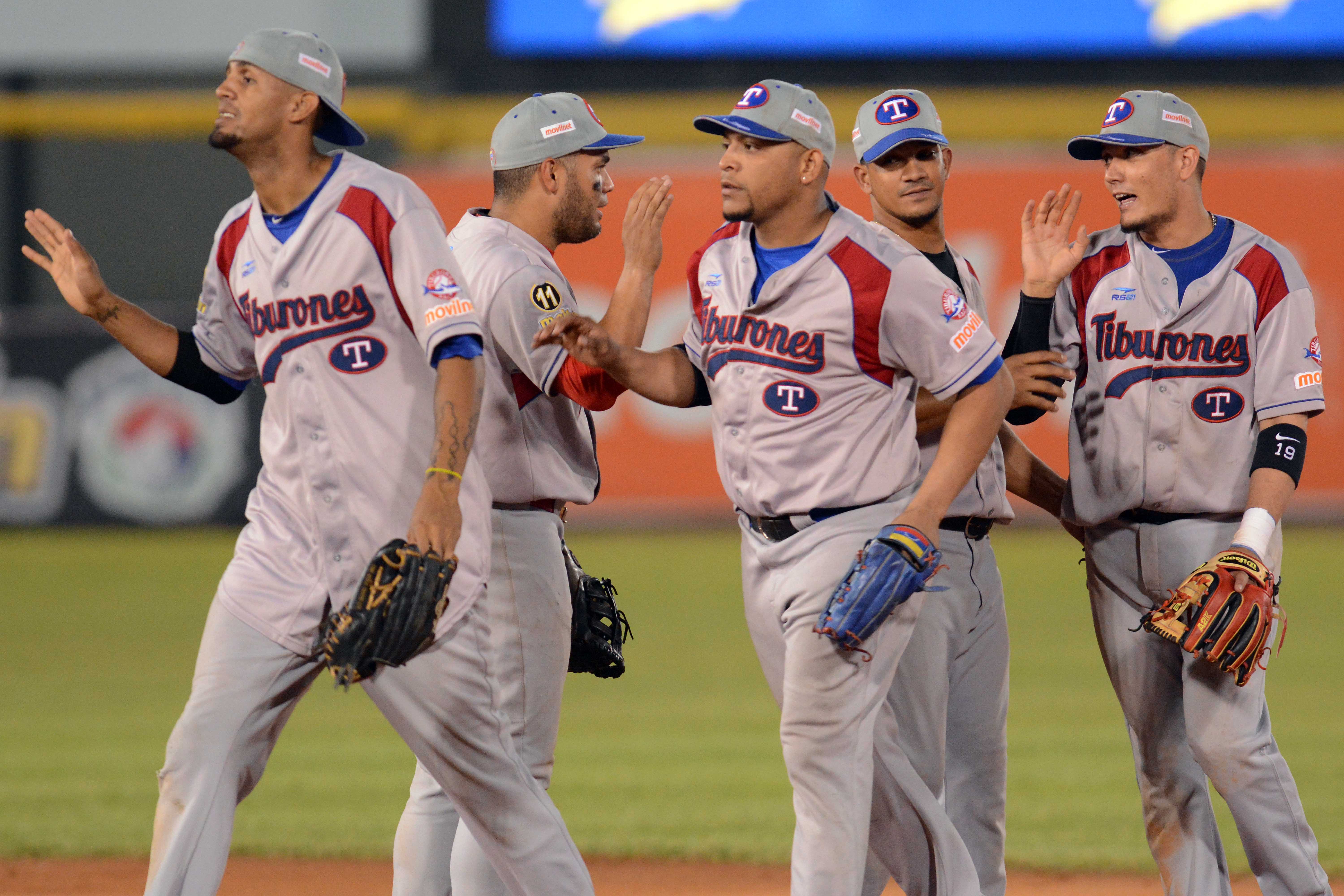 Tiburones y Aguilas toman oxígeno en la postemporada