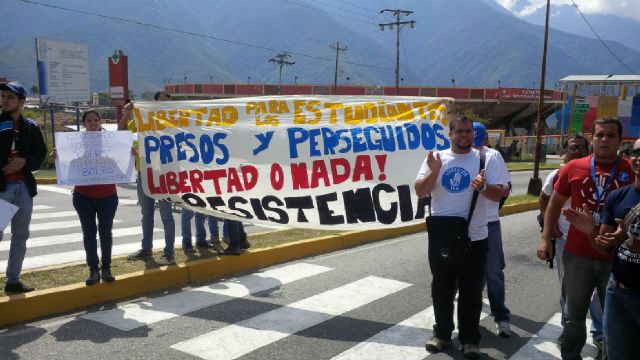 Pupitrazo en la Facultad de Derecho de la ULA-Mérida #19E (Fotos)