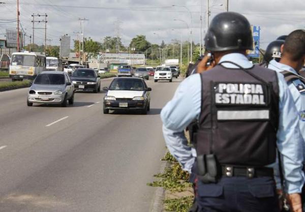 Vecinos de Paramaconi manifestaron por falta de agua